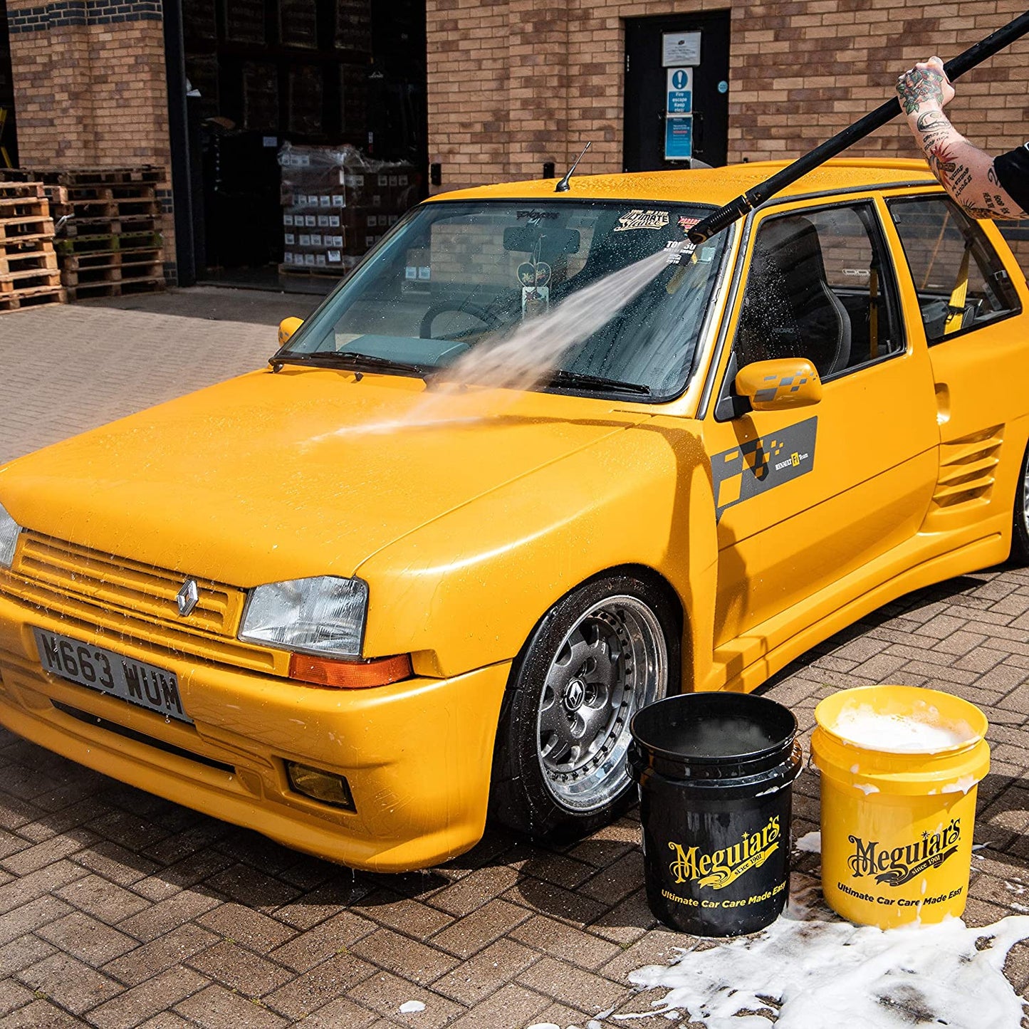 Meguiar G17748 Ultimate Wash and Wax, 1.4L